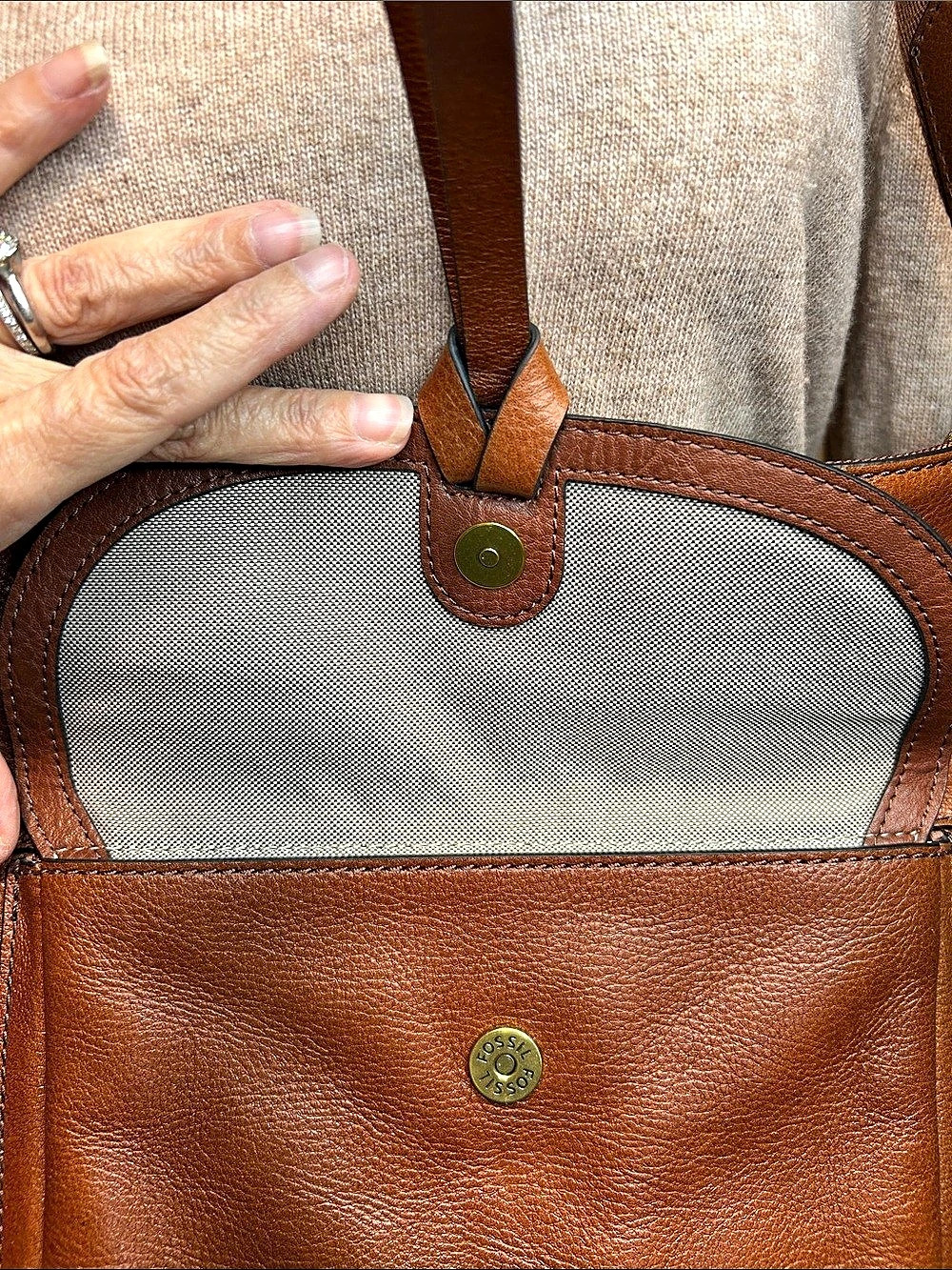 Fossil Maya Hobo Brown Crossbody Bag - Picture 14 of 16